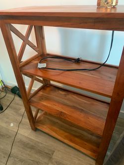 Hardwood small and very stylish bookshelf
