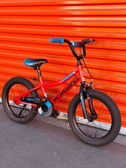 Schwinn Piston 16" Kids' Bike