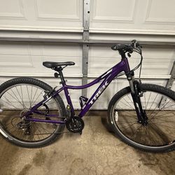 Trek Mountain Bike 