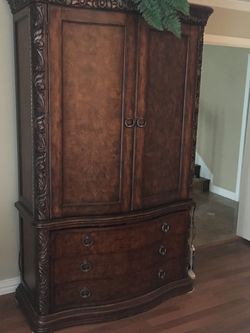 Wardrobe furniture