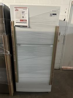 Frigidaire FRTE1814AW Refrigerator