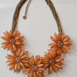 Talbot’s - Beautiful Peach Floral Bib Necklace Gold Tone Chain Acrylic Crystal Beads Spring Summer