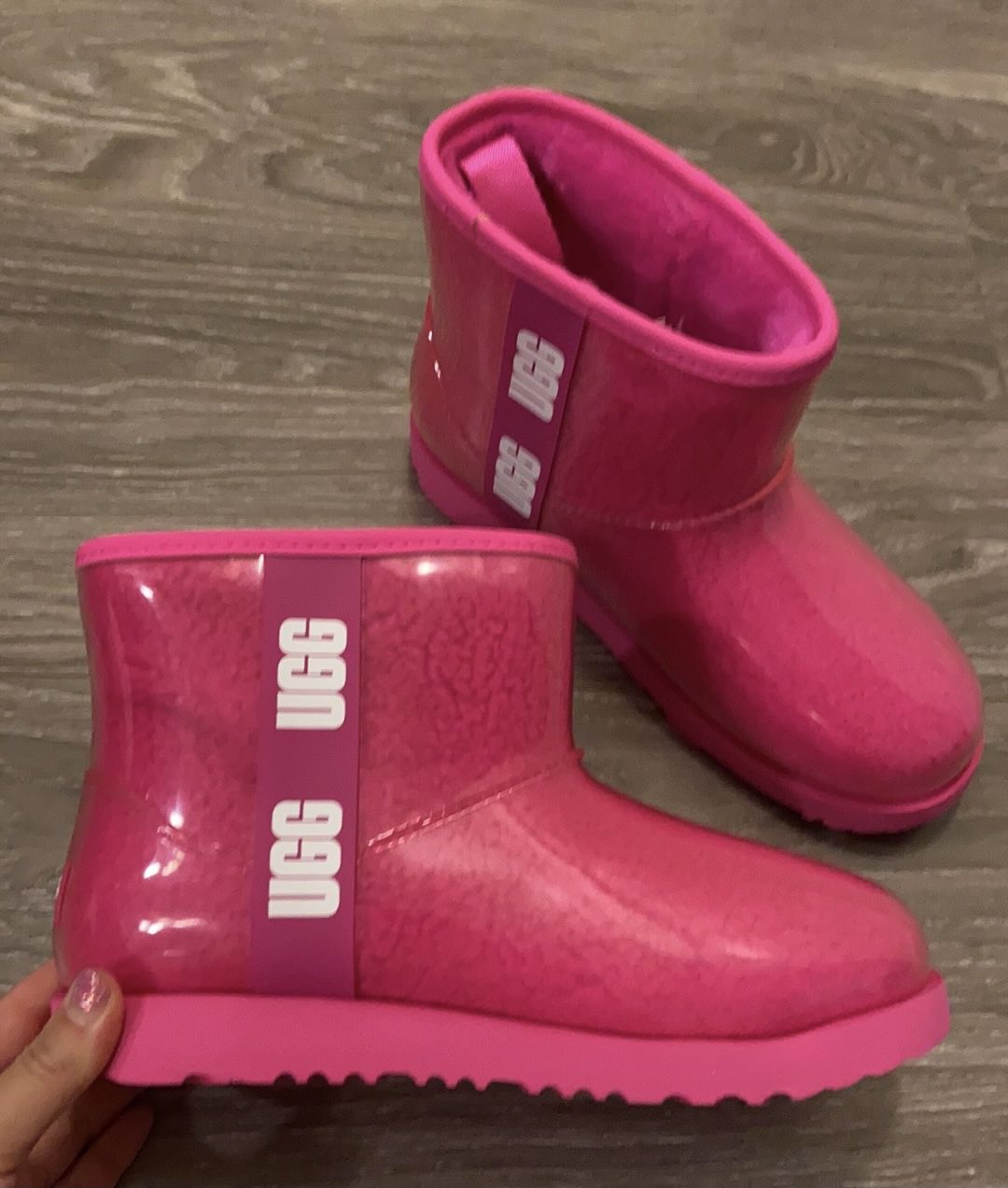 UGG Australia waterproof boots. Fit 7