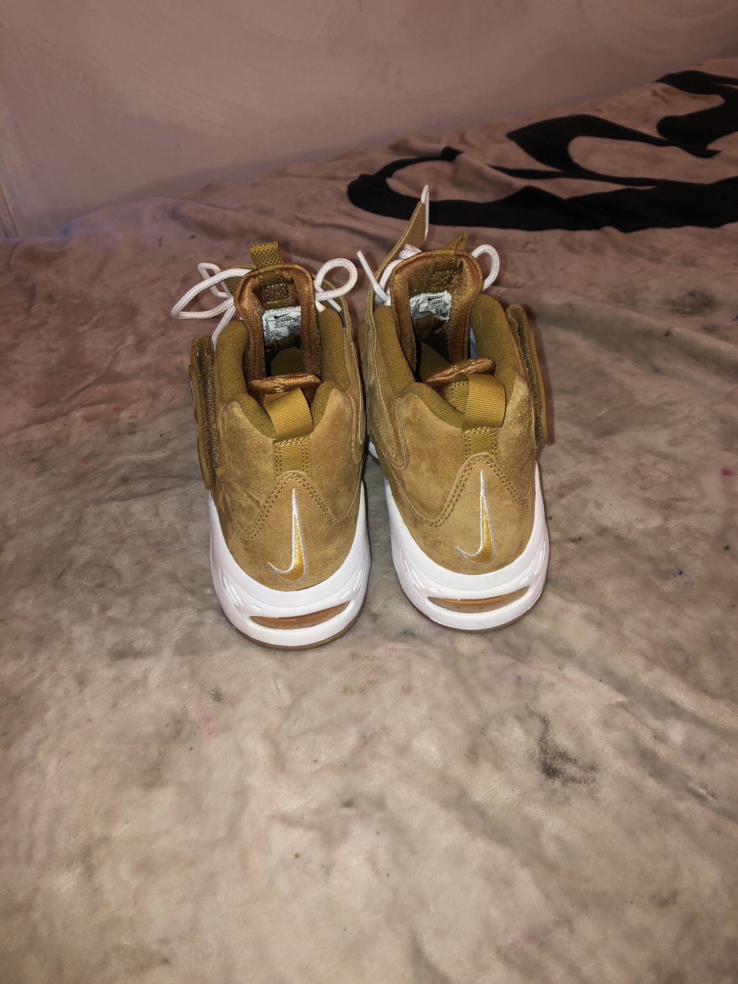 Air Griffey’s Max Wheat 1s Size 10
