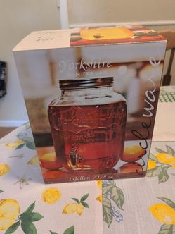 Wine glasses & sun tea jar