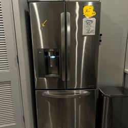 LG Standard-Depth 27.7-cu ft 3 -Door 36-in Wide Smart Compatible French Door Refrigerator with Ice M