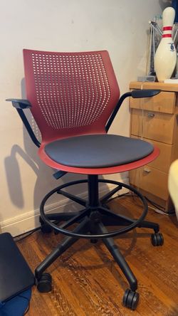 Knoll MultiGeneration Rare — High Office/Task Drafting Chair – Formway Designer – Red