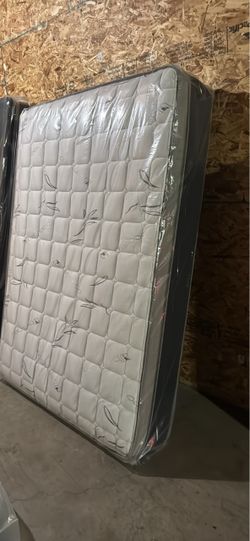 Full size pillow top mattress