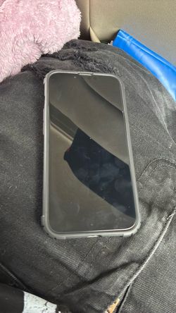 iPhone 16e