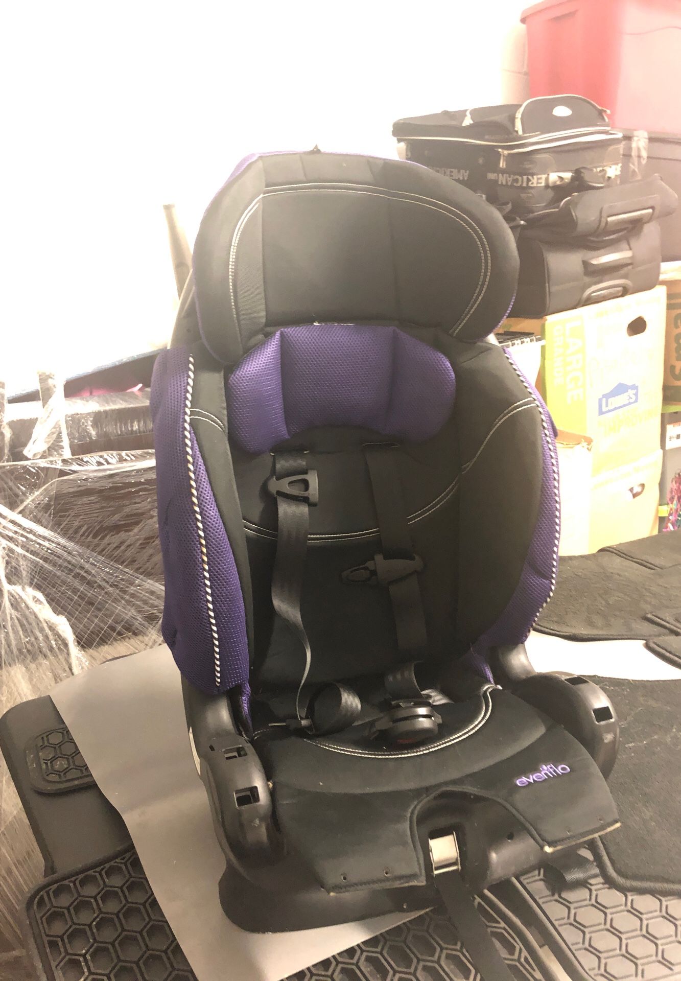 Booster seat / car seat