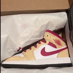 Jordan 1 Mid