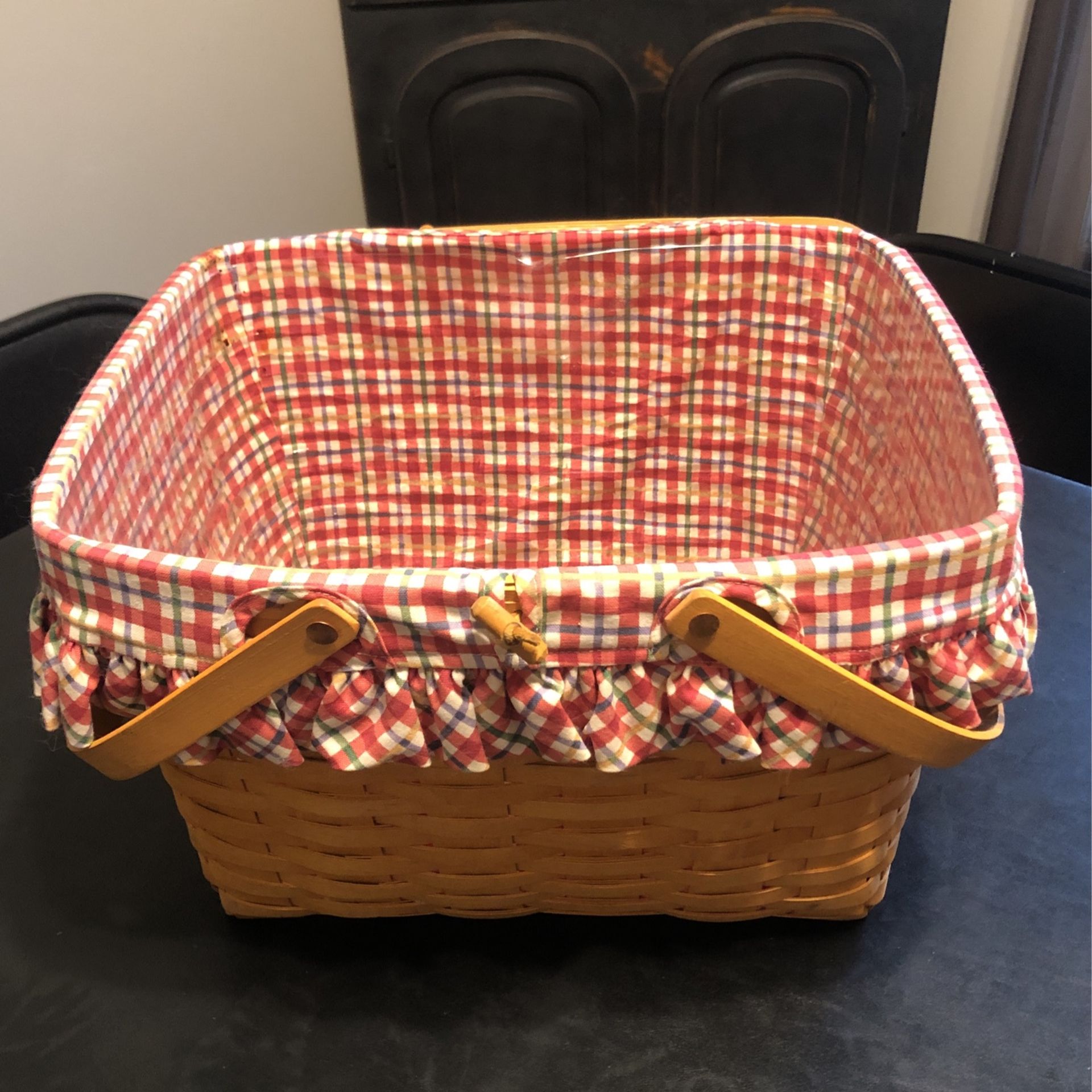 Large Longaberger Picnic Basket