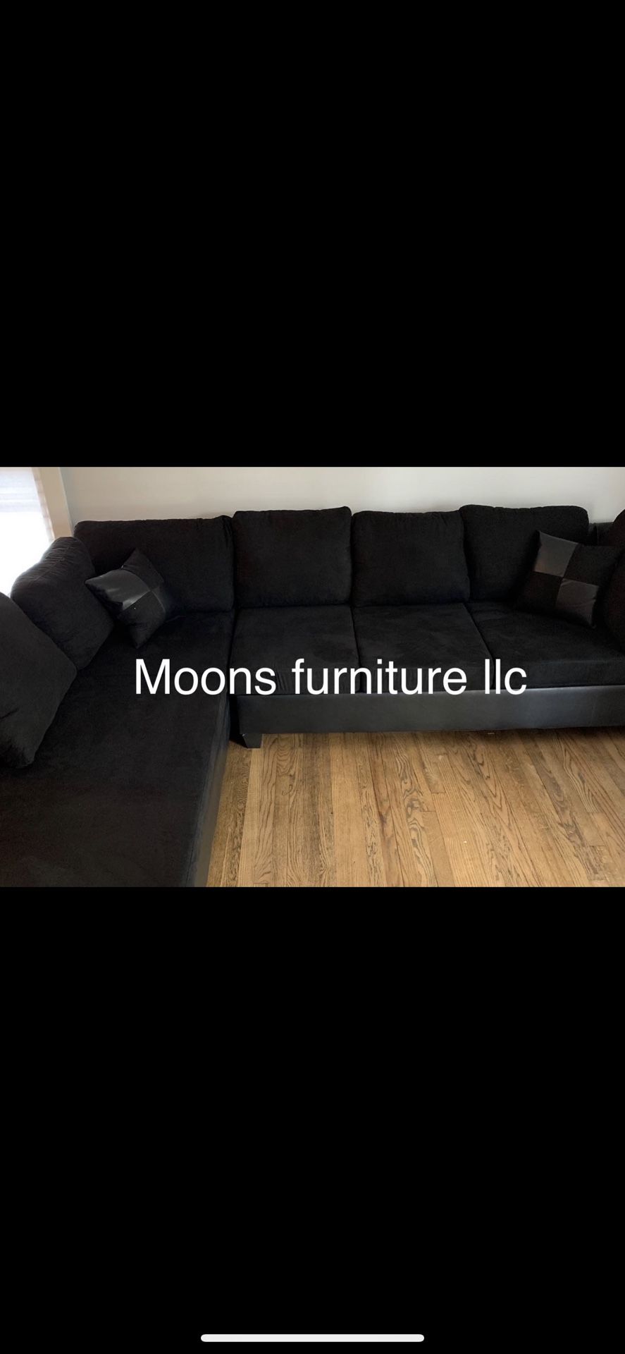 2328 Black Sectional With Ottoman