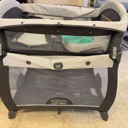 Graco Newborn2toddler Playard 