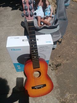 !! Kids Learning  Guitar  First Act Discovery Mini