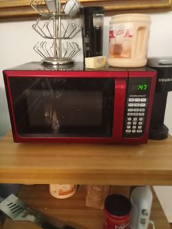 Hamilton Beach Red Countertop Microwave