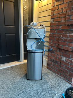 Brio bottom load water cooler