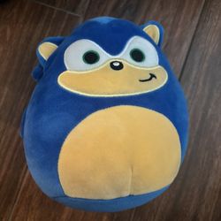 Sonic the hedgehog squishmallow 