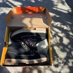 New Lugz Boots! Womens Size 7.5 