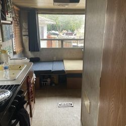 17 Foot 2005 Keystone Springdale Trailer