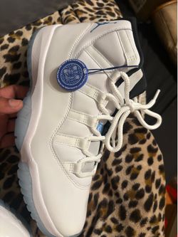 Jordan 11 legend blue size 10.5