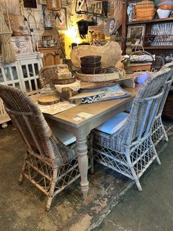 awesome heavy duty vantage, pine, solid wood table and eight chairs. Read description!