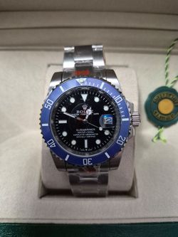 Mens watch