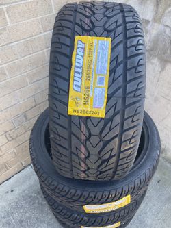 *****Brand New set 265/35/22*****