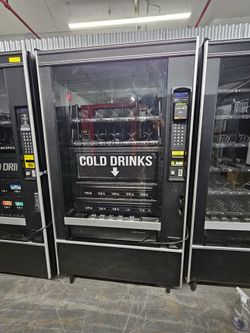 Combo vending machine