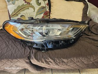 Head Light 17-20 Ford Fusion (Right)