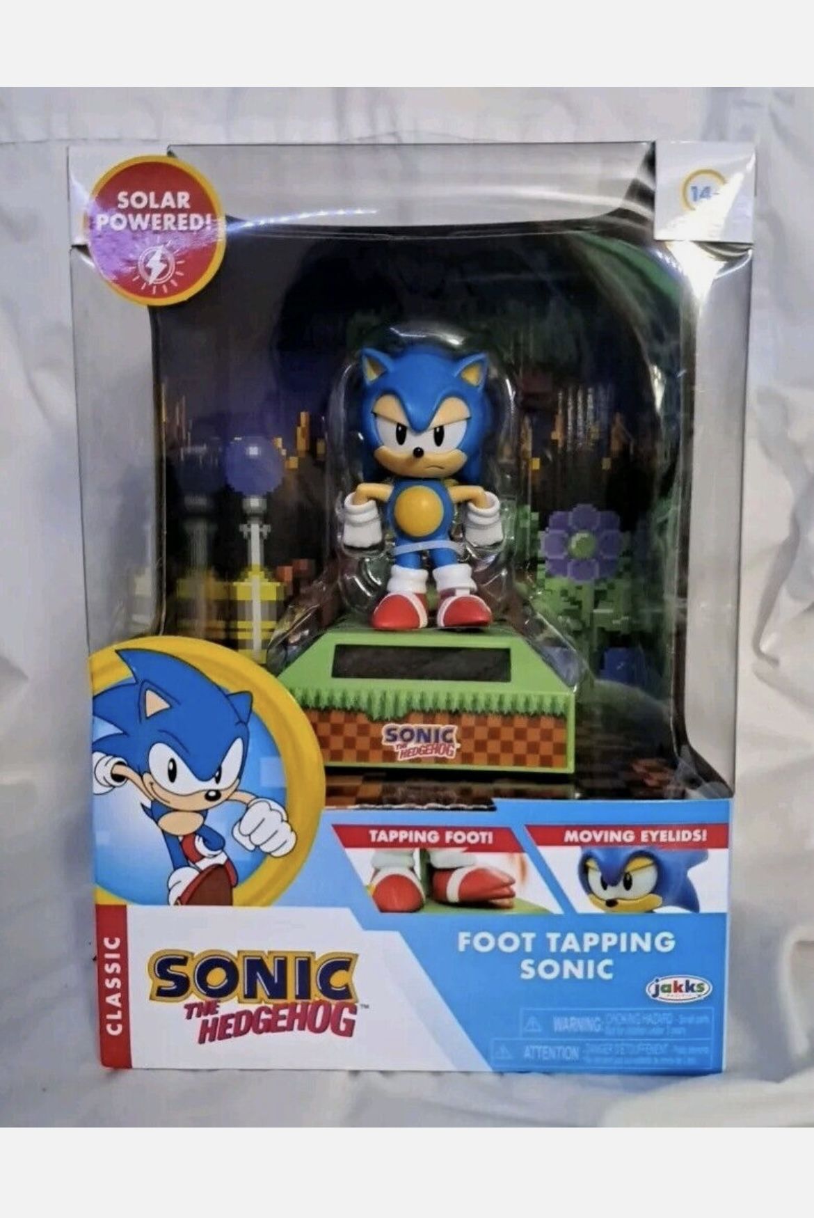 Sonic The Hedgehog Foot Tapping Figure Statue Jakks Pacific SEGA Solar Powered!