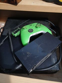 Xbox 360, 1 controller with extra battery