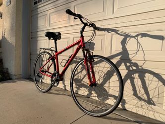 Diamondback Road Hybrid 700c Bike - Medium
