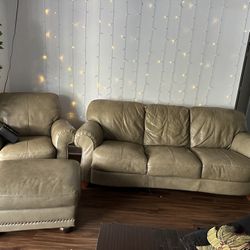 Leather Couch Set Make An Offer  Can Deliver