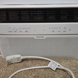TOSHIBA Window unit A/C 8000BTU