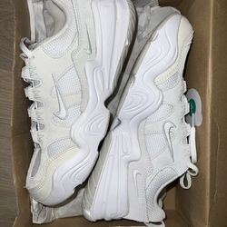 Nike Tech Hera size 9.5