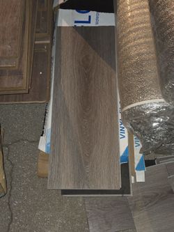 Vinyl Plank Flooring – Approx. 111 Sq Ft