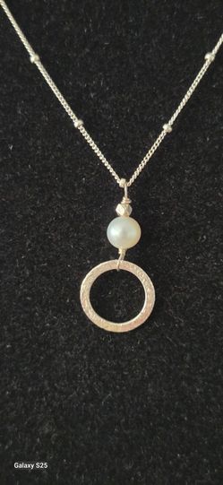 Sterling silver and pearl necklace