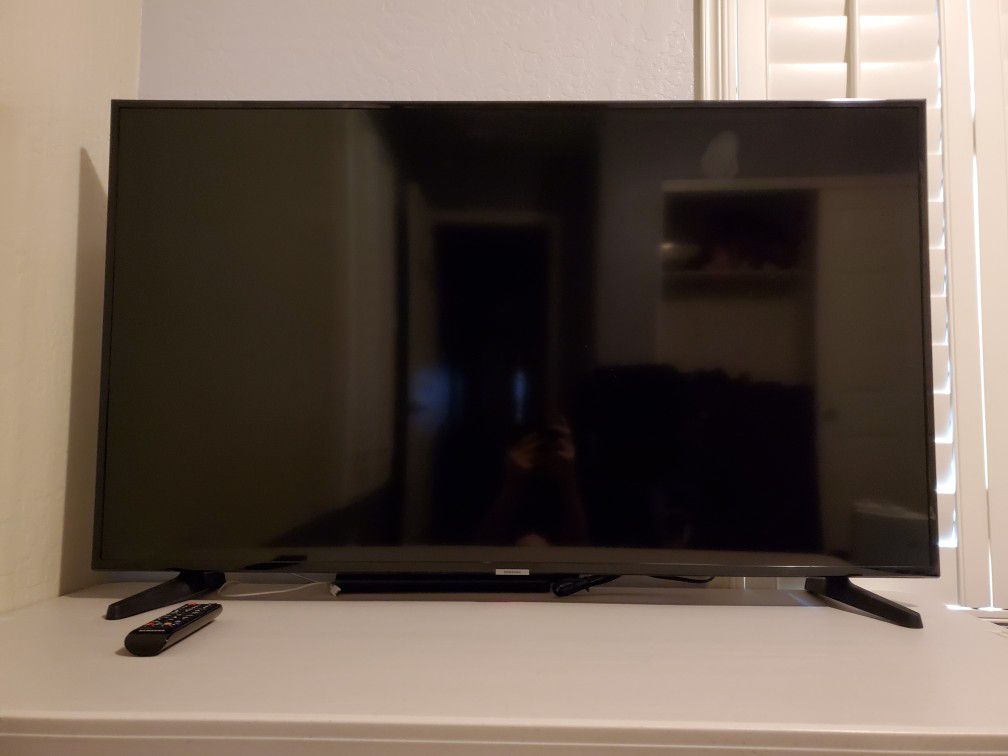Samsung 4k UHD Smart Tv - 50" Screen