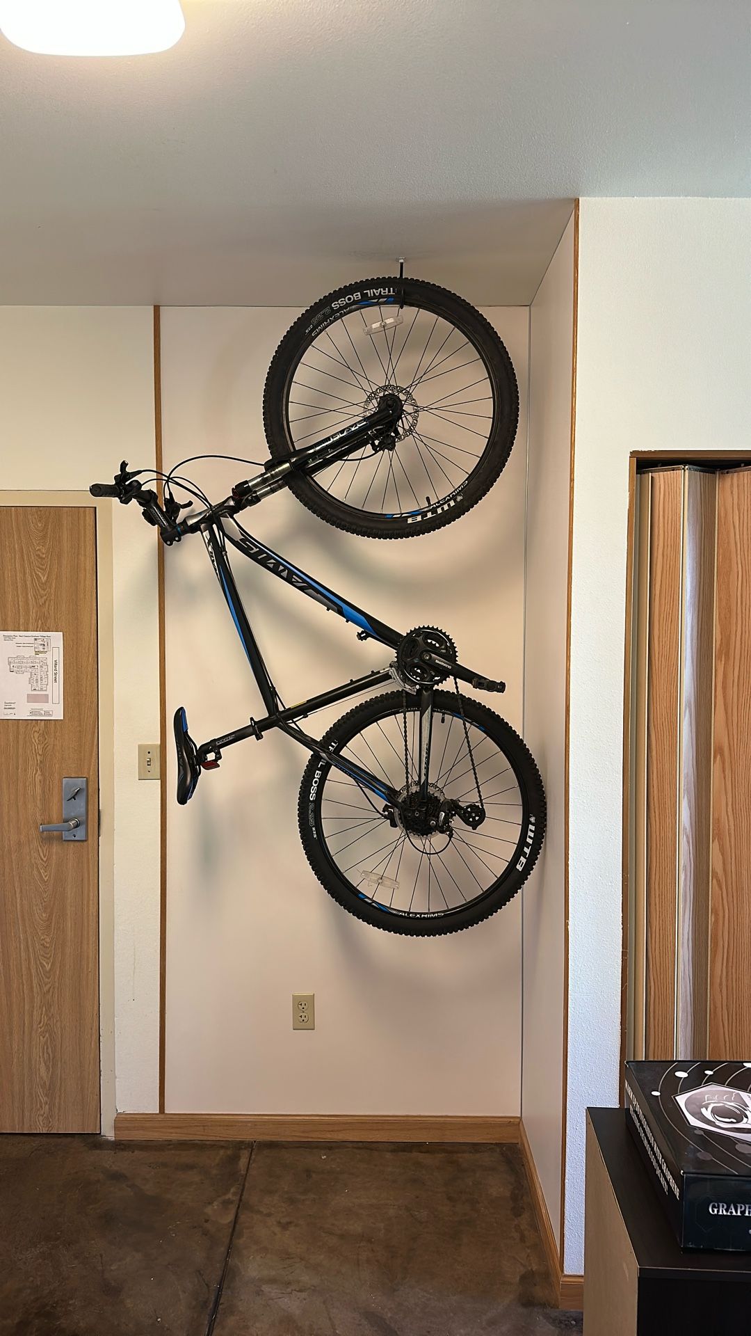 Jamis TrailX Mountain Bike 27.5”