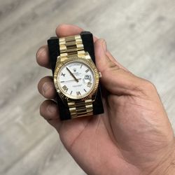 Rolex President Day Date 228238 40mm White Roman Dial 18K Yellow Gold Box Paper 2020