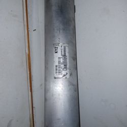  Chevy Suburban Avalanche Express Van Driveshaft