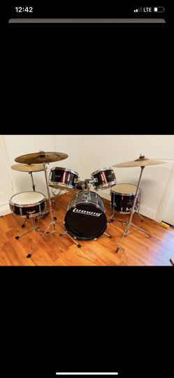 Nice Professional child size Drum set. Not a cheap setup this is a smaller scale professional set paid $799
