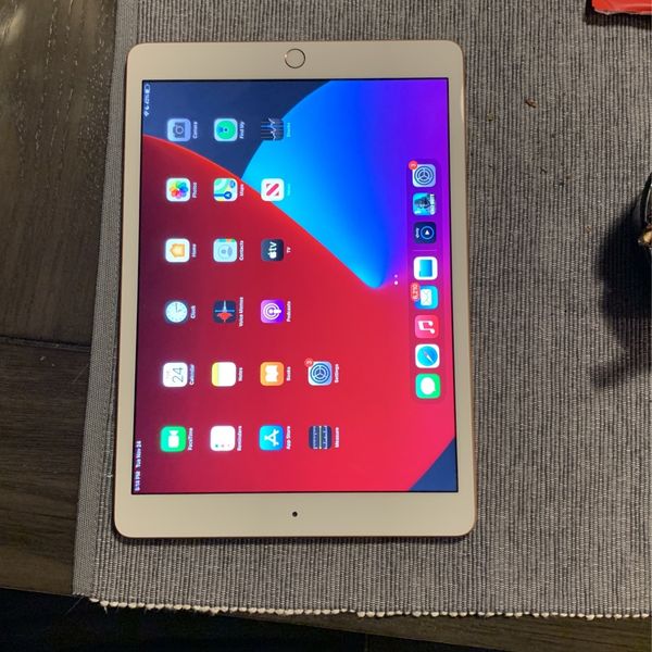 Apple iPad 8th Gen. Rose Gold, 128G, for Sale in Murfreesboro, TN OfferUp