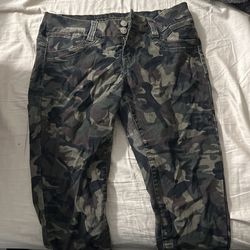 Woman’s Size 9/10