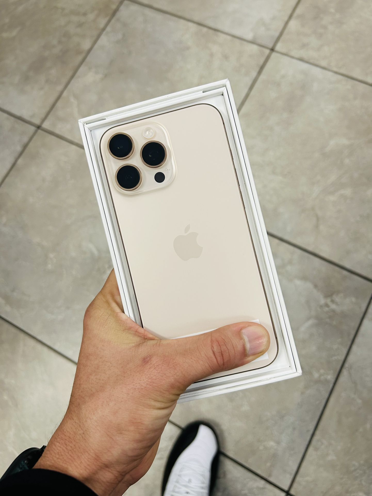 iPhone 16 Pro Max 512GB Unlocked