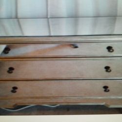 Accent Mirrored Chest