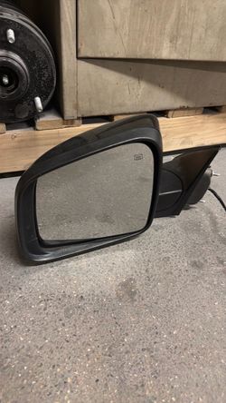 2011-2017 Jeep Grand Cherokee side mirror