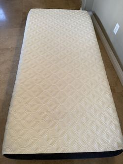 Twin Mattress-Sealy Used Like New