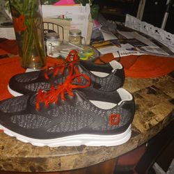 BRAND NEW FOOT JOY SZ 10 1/2 ONLY 20 FIRM PAID89 LOOK MY POST TONS ITEMS